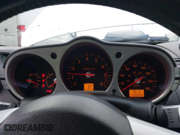 2004 Nissan 350Z Touring with VIN JN1AZ34E64T061197, listed as a IAAI auction lot 41917013 with 70,121 mi miles. Bid and sale history available at carsss.com. Image 7.