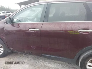 2019 Kia Sorento LX z VIN 5XYPGDA53KG482701, wystawiony jako IAAI lot #42229929 z przebiegiem 161 526 mil mil oraz . Historia ofert i sprzedaży dostępna na DreamBid. Obrazek 13.