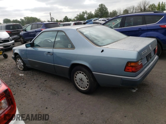 1988 Mercedes-Benz 300 with VIN WDBEA50D4JA612702, listed as a Copart auction lot 54090305 with 104,558 mi miles and Clean Title. Bid and sale history available at DreamBid. Image 2.