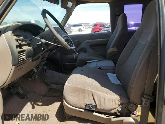 1992 Ford F-250 с VIN 1FTHX26G8NKA90766, выставлен на аукционе Copart как лот 56868745 с пробегом Не указан миль и Списание • Salvage title. История ставок и продаж доступна на DreamBid. Изображение 7.