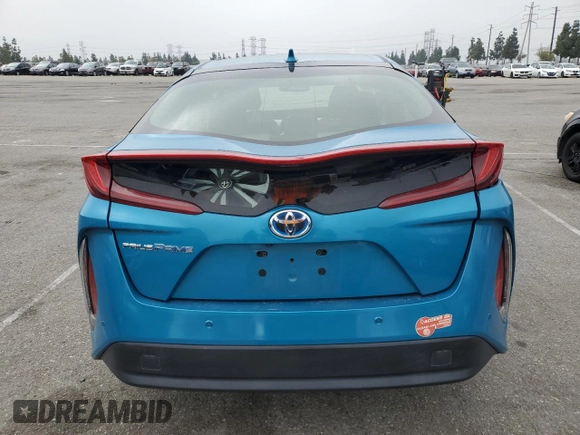 2017 Toyota Prius Plus z VIN JTDKARFP6H3011335, wystawiony jako Copart lot #54953405 z przebiegiem 68 502 mil mil oraz Szkoda całkowita • Salvage title. Historia ofert i sprzedaży dostępna na DreamBid. Obrazek 6.