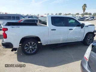2023 Chevrolet Silverado 1500 LT with VIN 2GCUDDED0P1115091, listed as a IAAI auction lot 41615543 with 30,830 mi miles. Bid and sale history available at carsss.com. Image 14.