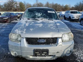 2007 Ford Escape Limited with VIN 1FMCU94197KB68920, listed as a Copart auction lot 41742965 with 112,279 mi miles and Clean Title. Bid and sale history available at carsss.com. Image 5.