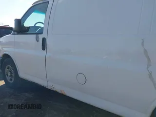 2007 Chevrolet Express Cargo with VIN 1GCFG15X371137620, listed as a IAAI auction lot 41638820 with 304,011 mi miles and . Bid and sale history available at DreamBid. Image 12.
