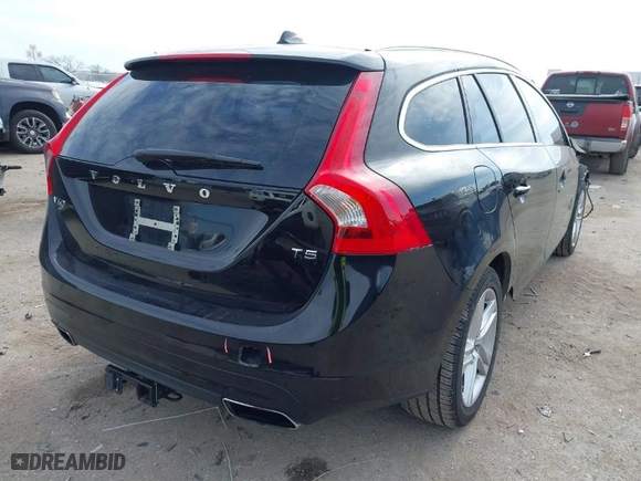 2015 Volvo V60 T5 Drive-E Premier with VIN YV140MEB4F1207460, listed as a IAAI auction lot 41283371 with 97,340 mi miles. Bid and sale history available at carsss.com. Image 4.