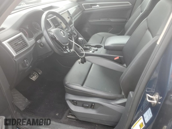 2018 Volkswagen Atlas SE with VIN 1V2PR2CA9JC535475, listed as a Copart auction lot 59427055 with 114,222 mi miles and Salvage title. Bid and sale history available at DreamBid. Image 7.
