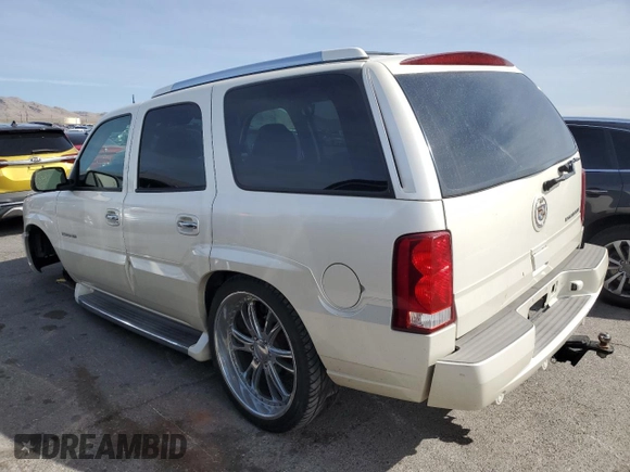 2004 Cadillac Escalade z VIN 1GYEC63T44R185526, wystawiony jako Copart lot #50969335 z przebiegiem 129 386 mil mil oraz Szkoda całkowita • Salvage title. Historia ofert i sprzedaży dostępna na DreamBid. Obrazek 2.