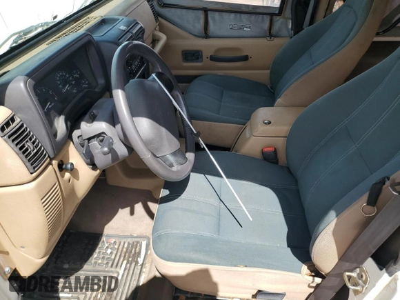 1999 Jeep Wrangler Sahara с VIN 1J4FY49S3XP482537, выставлен на аукционе Copart как лот 56517845 с пробегом 219 684 миль миль и Чистый • Clean title. История ставок и продаж доступна на DreamBid. Изображение 7.