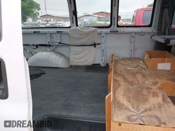 2006 Chevrolet Express Cargo with VIN 1GCFG15X861171275, listed as a IAAI auction lot 42209259 with 192,631 mi miles and . Bid and sale history available at DreamBid. Image 8.