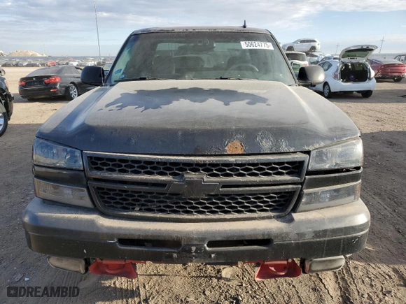 2006 Chevrolet Silverado 1500 LS with VIN 1GCEC19V36Z226913, listed as a Copart auction lot 50624775 with 201,579 mi miles and Clean Title. Bid and sale history available at carsss.com. Image 5.