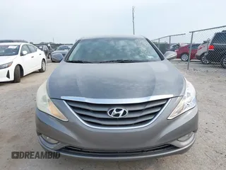2013 Hyundai Sonata GLS z VIN 5NPEB4AC6DH513018, wystawiony jako IAAI lot #42068966 z przebiegiem 216 086 mil mil oraz . Historia ofert i sprzedaży dostępna na DreamBid. Obrazek 13.