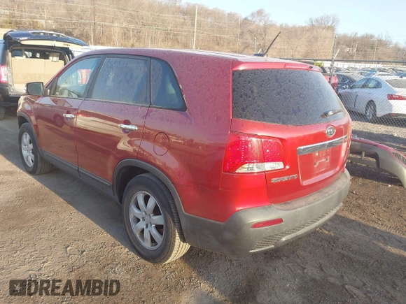 2011 Kia Sorento LX with VIN 5XYKT3A13BG007207, listed as a IAAI auction lot 41800292 with 161,283 mi miles. Bid and sale history available at carsss.com. Image 3.