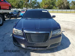 2014 Chrysler 300 with VIN 2C3CCABGXEH322964, listed as a Copart auction lot 47419315 with 130,287 mi miles and Salvage Title. Bid and sale history available at carsss.com. Image 5.