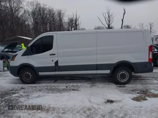 2016 Ford Transit Cargo z VIN 1FTYR2ZM7GKA78803, wystawiony jako IAAI lot #41364048 z przebiegiem 118 833 mil mil oraz . Historia ofert i sprzedaży dostępna na DreamBid. Obrazek 15.