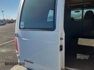 2000 Chevrolet Astro Cargo z VIN 1GCDM19W4YB196124, wystawiony jako IAAI lot #42398481 z przebiegiem 200 414 mil mil oraz . Historia ofert i sprzedaży dostępna na DreamBid. Obrazek 28.