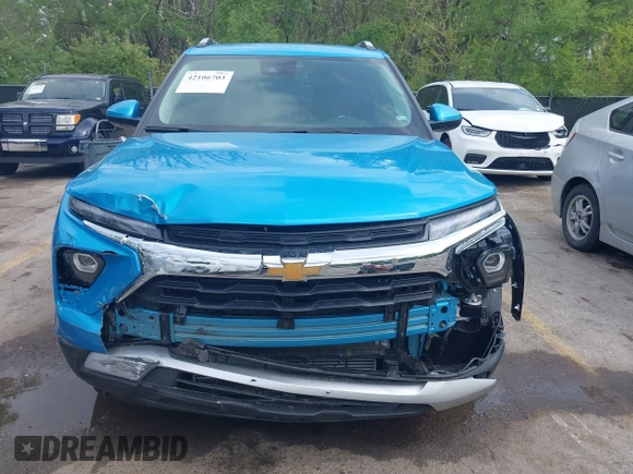 2025 Chevrolet TrailBlazer LT with VIN KL79MRSL6SB161187, listed as a IAAI auction lot 42106703 with 1,818 mi miles. Bid and sale history available at carsss.com. Image 13.