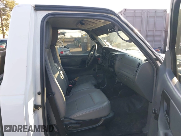 2005 Ford Ranger XL Fleet with VIN 1FTYR10E95PA65390, listed as a IAAI auction lot 41451049 with 162,858 mi miles. Bid and sale history available at carsss.com. Image 5.