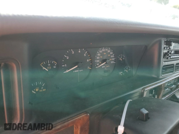 1997 Jeep Grand Cherokee Laredo with VIN 1J4GZ58S8VC647415, listed as a Copart auction lot 49258934 with 0 mi miles and Salvage Title. Bid and sale history available at carsss.com. Image 9.