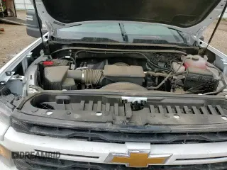 2025 Chevrolet Silverado 2500HD Custom z VIN 1GC4KME79SF235389, wystawiony jako Copart lot #57591905 z przebiegiem 6 930 mil mil oraz Szkoda całkowita • Salvage title. Historia ofert i sprzedaży dostępna na DreamBid. Obrazek 13.