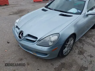 2007 Mercedes-Benz SLK 280 with VIN WDBWK54F77F157563, listed as a IAAI auction lot 42683146 with 144,298 mi miles and . Bid and sale history available at DreamBid. Image 6.