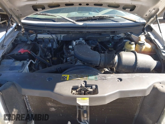 2004 Ford F-150 XL with VIN 1FTRF12W64NB80641, listed as a IAAI auction lot 41815717 with 258,175 mi miles. Bid and sale history available at carsss.com. Image 10.