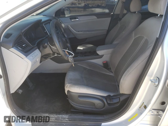 2019 Hyundai Sonata SE with VIN 5NPE24AF4KH792914, listed as a Copart auction lot 47111395 with 110,615 mi miles and Salvage Title. Bid and sale history available at DreamBid. Image 7.