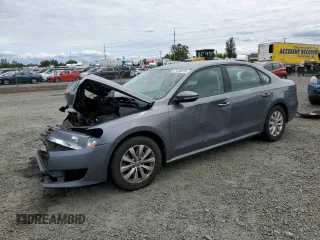 2012 Volkswagen Passat S z VIN 1VWAP7A37CC018612, wystawiony jako Copart lot #57418075 z przebiegiem 102 005 mil mil oraz Szkoda całkowita • Salvage title. Historia ofert i sprzedaży dostępna na DreamBid. Obrazek 1.