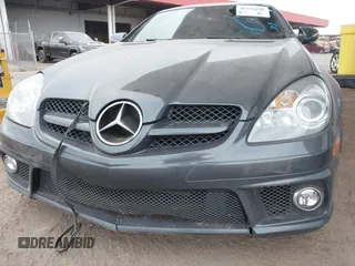 2011 Mercedes-Benz SLK 300 z VIN WDBWK5EA7BF236839, wystawiony jako IAAI lot #41739236 z przebiegiem 93 326 mil mil oraz . Historia ofert i sprzedaży dostępna na DreamBid. Obrazek 6.