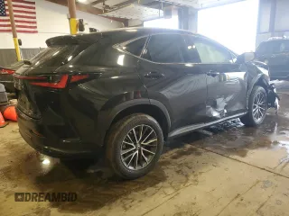 2022 Lexus NX 350h Premium z VIN 2T2GKCEZ8NC006932, wystawiony jako Copart lot #57893595 z przebiegiem 47 342 mil mil oraz Szkody całkowita. Historia ofert i sprzedaży dostępna na DreamBid. Obrazek 3.