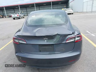 2023 Tesla Model 3 z VIN 5YJ3E1EA1PF449575, wystawiony jako IAAI lot #42457119 z przebiegiem 51 084 mil mil oraz . Historia ofert i sprzedaży dostępna na DreamBid. Obrazek 16.