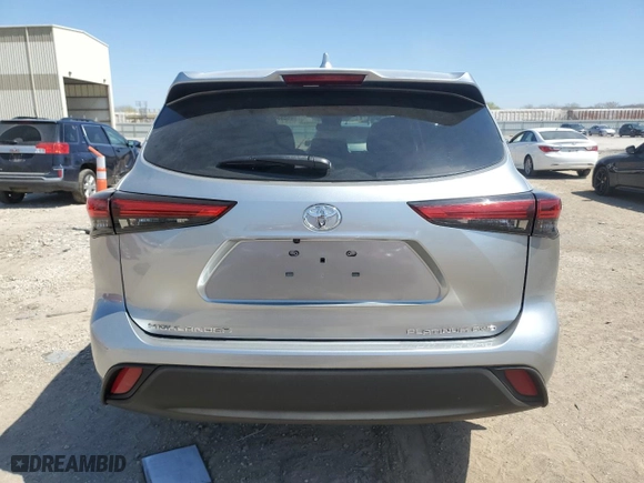2021 Toyota Highlander L with VIN 5TDBZRBH9MS546739, listed as a Copart auction lot 52538315 with 31,286 mi miles and Clean Title. Bid and sale history available at carsss.com. Image 6.