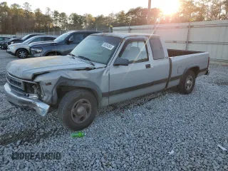 1995 Dodge Dakota with VIN 1B7GL23X2SS369220, listed as a Copart auction lot 86284584 with 281,618 mi miles and Salvage Title. Bid and sale history available at DreamBid. Image 1.