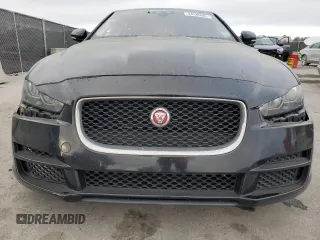 2019 Jaguar XE 25t with VIN SAJAR4FX5KCP48395, listed as a Copart auction lot 44546005 with 71,611 mi miles and Clean Title. Bid and sale history available at carsss.com. Image 5.