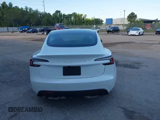 2025 Tesla Model 3 Long Range с VIN 5YJ3E1EA2SF988439, выставлен на аукционе IAAI как лот 42258606 с пробегом 3 566 миль миль и . История ставок и продаж доступна на DreamBid. Изображение 15.