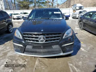 2015 Mercedes-Benz M 63 AMG with VIN 4JGDA7EB1FA473745, listed as a Copart auction lot 45077315 with 114,782 mi miles and Clean Title. Bid and sale history available at carsss.com. Image 5.