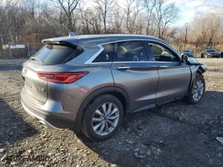 2022 Infiniti QX50 LUXE with VIN 3PCAJ5BB0NF117969, listed as a Copart auction lot 86700224 with 25,942 mi miles and Salvage Title. Bid and sale history available at carsss.com. Image 3.