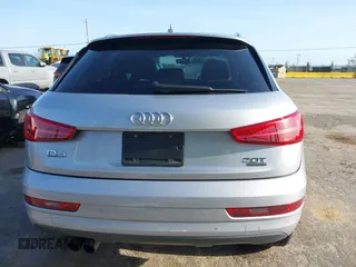 2017 Audi Q3 Premium Plus z VIN WA1JCCFSXHR000319, wystawiony jako IAAI lot #41986889 z przebiegiem 74 675 mil mil oraz . Historia ofert i sprzedaży dostępna na DreamBid. Obrazek 15.