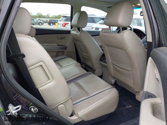 2011 Mazda CX-9 Grand Touring z VIN JM3TB2DAXB0300466, wystawiony jako IAAI lot #41921411 z przebiegiem 196 257 mil mil oraz . Historia ofert i sprzedaży dostępna na DreamBid. Obrazek 8.