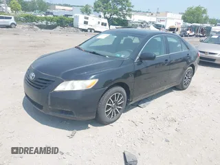 2008 Toyota Camry LE z VIN 4T1BE46K08U228459, wystawiony jako IAAI lot #42414252 z przebiegiem Nie podano mil oraz . Historia ofert i sprzedaży dostępna na DreamBid. Obrazek 2.