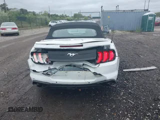 2022 Ford Mustang EcoBoost z VIN 1FATP8UH3N5104988, wystawiony jako IAAI lot #42320593 z przebiegiem 51 101 mil mil oraz . Historia ofert i sprzedaży dostępna na DreamBid. Obrazek 16.