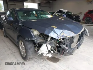 2015 Kia Optima LX z VIN 5XXGM4A77FG483662, wystawiony jako IAAI lot #42602173 z przebiegiem 81 971 mil mil oraz . Historia ofert i sprzedaży dostępna na DreamBid. Obrazek 6.