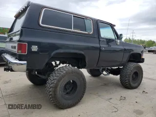 1988 Chevrolet Blazer с VIN 1GNEV18K5JF143423, выставлен на аукционе Copart как лот 55763905 с пробегом 93 600 миль миль и Чистый • Clean title. История ставок и продаж доступна на DreamBid. Изображение 3.