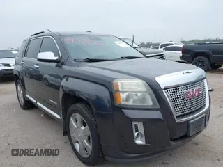 2013 GMC Terrain Denali z VIN 2GKFLZE38D6366752, wystawiony jako IAAI lot #41917802 z przebiegiem 147 956 mil mil oraz . Historia ofert i sprzedaży dostępna na DreamBid. Obrazek 1.