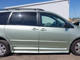 2008 Toyota Sienna CE with VIN 5TDZK23C28S158951, listed as a IAAI auction lot 41986003 with 67,696 mi miles. Bid and sale history available at carsss.com. Image 14.