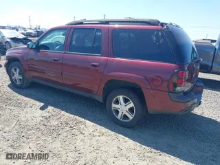 2005 Chevrolet TrailBlazer LS with VIN 1GNET16S356112993, listed as a IAAI auction lot 42036437 with 259,684 mi miles. Bid and sale history available at carsss.com. Image 3.