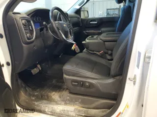2019 Chevrolet Silverado 1500 LT with VIN 3GCUYDED5KG206653, listed as a Copart auction lot 52572755 with 113,897 mi miles and Clean Title. Bid and sale history available at carsss.com. Image 7.
