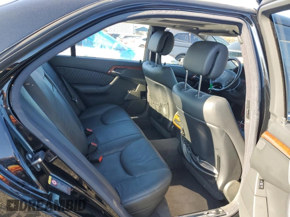 2004 Mercedes-Benz S 430 z VIN WDBNG70J94A424360, wystawiony jako Copart lot #79315204 z przebiegiem Nie podano mil oraz Szkoda całkowita • Salvage title. Historia ofert i sprzedaży dostępna na DreamBid. Obrazek 10.