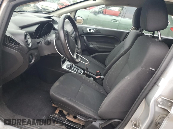 2016 Ford Fiesta SE z VIN 3FADP4BJ4GM203626, wystawiony jako Copart lot #54674475 z przebiegiem 127 194 mil mil oraz Szkoda całkowita • Salvage title. Historia ofert i sprzedaży dostępna na DreamBid. Obrazek 7.