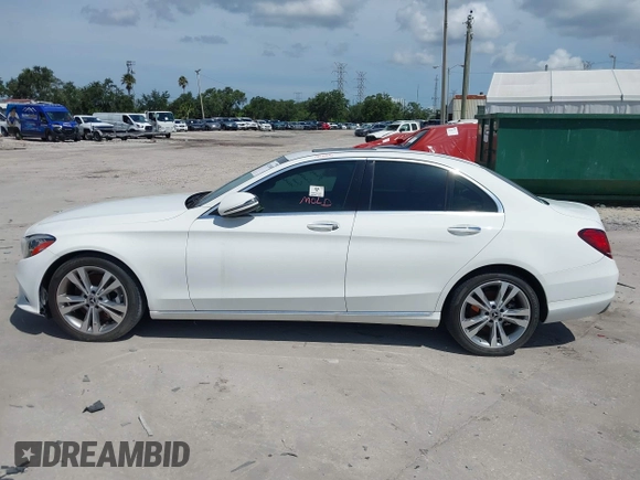 2019 Mercedes-Benz C 300 with VIN 55SWF8DB5KU311106, listed as a IAAI auction lot 42022680 with Not provided miles and . Bid and sale history available at DreamBid. Image 13.