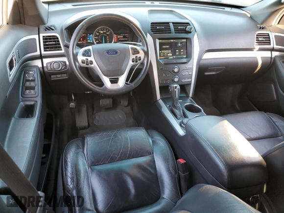 2011 Ford Explorer XLT z VIN 1FMHK8D86BGA15796, wystawiony jako Copart lot #55348385 z przebiegiem 129 505 mil mil oraz Szkoda całkowita • Salvage title. Historia ofert i sprzedaży dostępna na DreamBid. Obrazek 8.